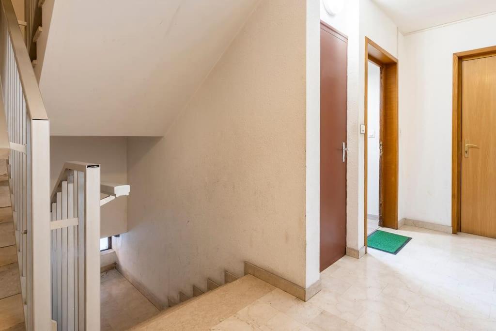 Studio Cosy Proche Du Centre + Parking Gratuit クリューズ エクステリア 写真